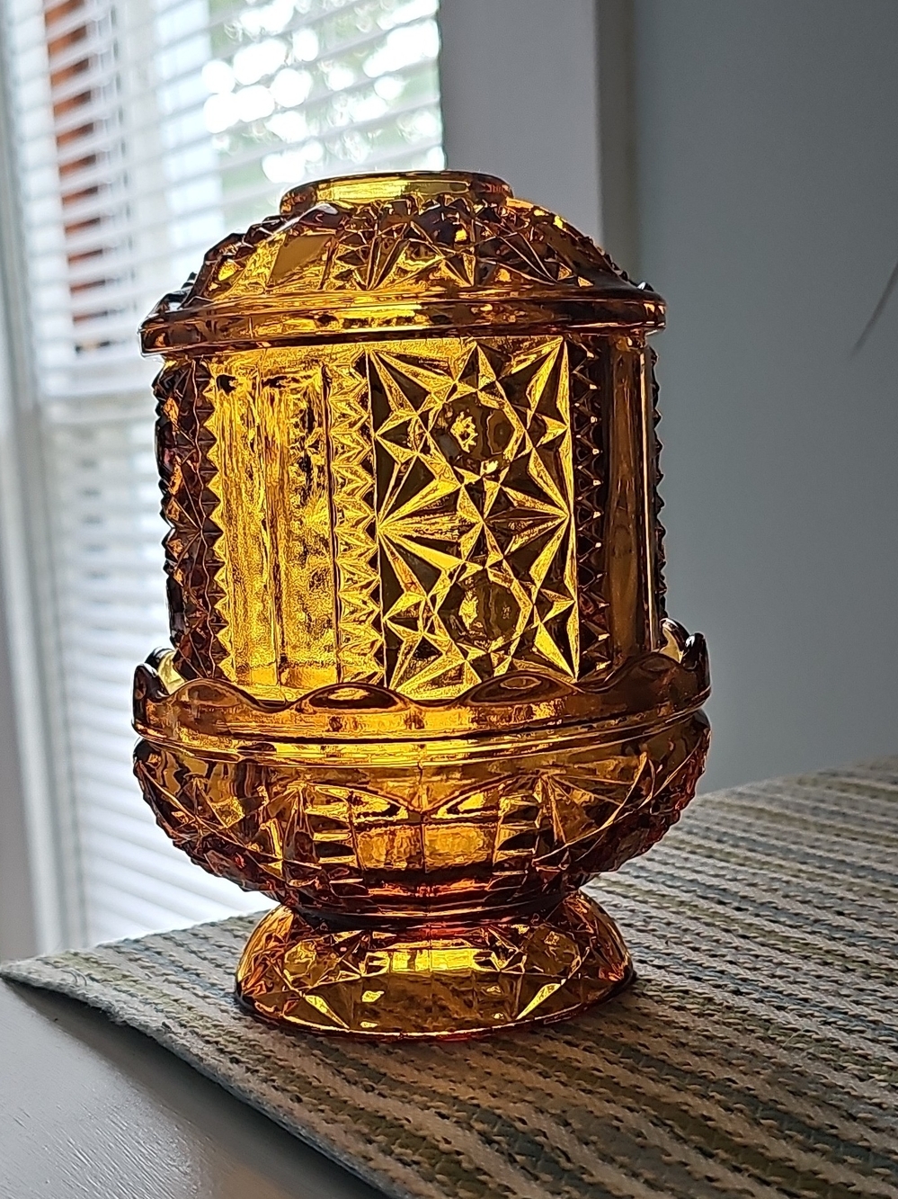 Vintage Indiana Glass Amber Stars and Bars Fairy Lamp